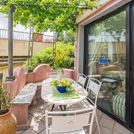 Old Memories House *